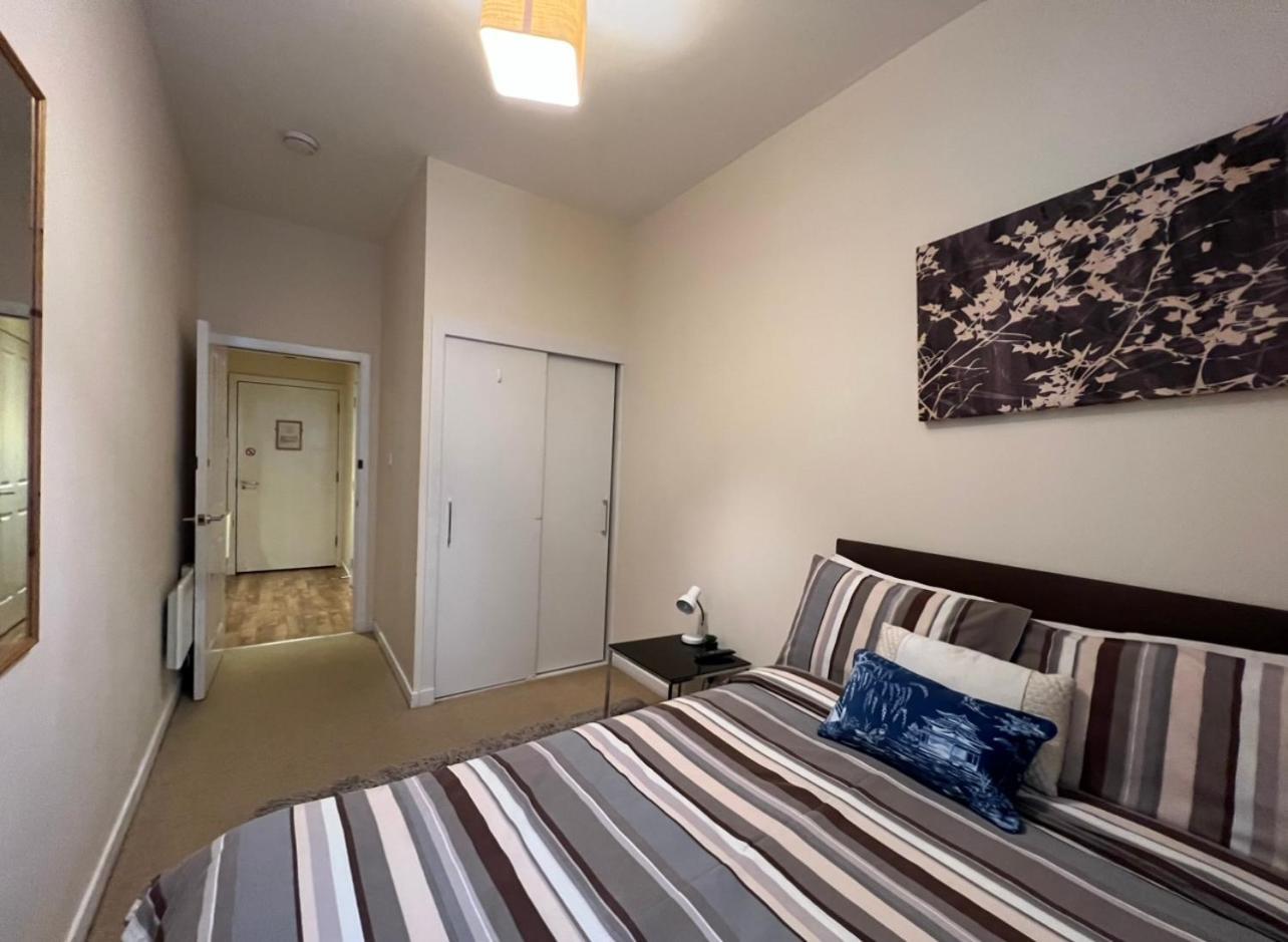 Aberdeen Stay Central 2-Bedrooms Apt-No Party Exterior foto